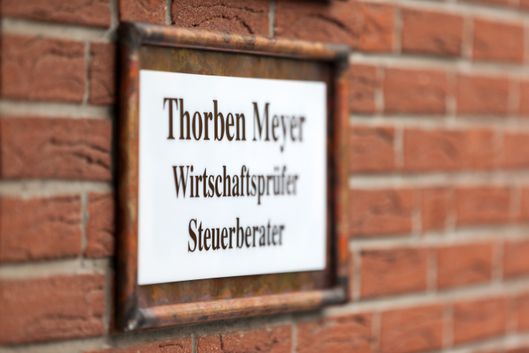 Namensschild: Thorben Meyer Wirtschaftsprüfer